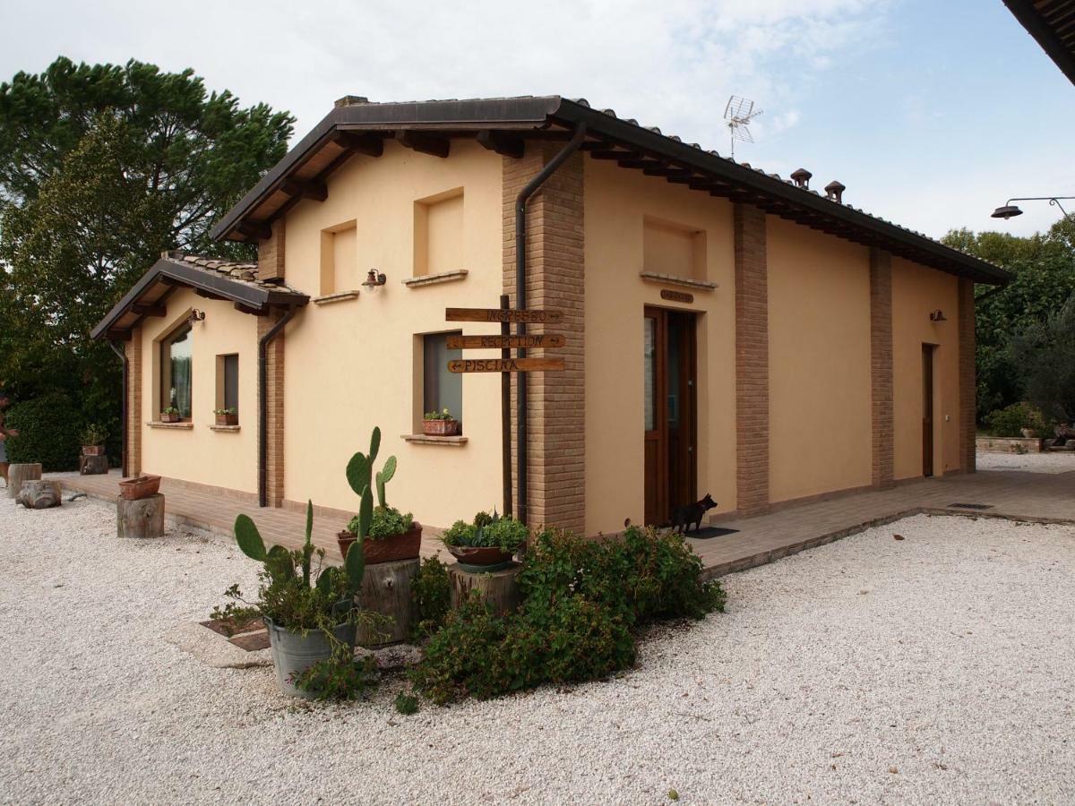 Agriturismo Il Podere Hotel Petrignano Luaran gambar