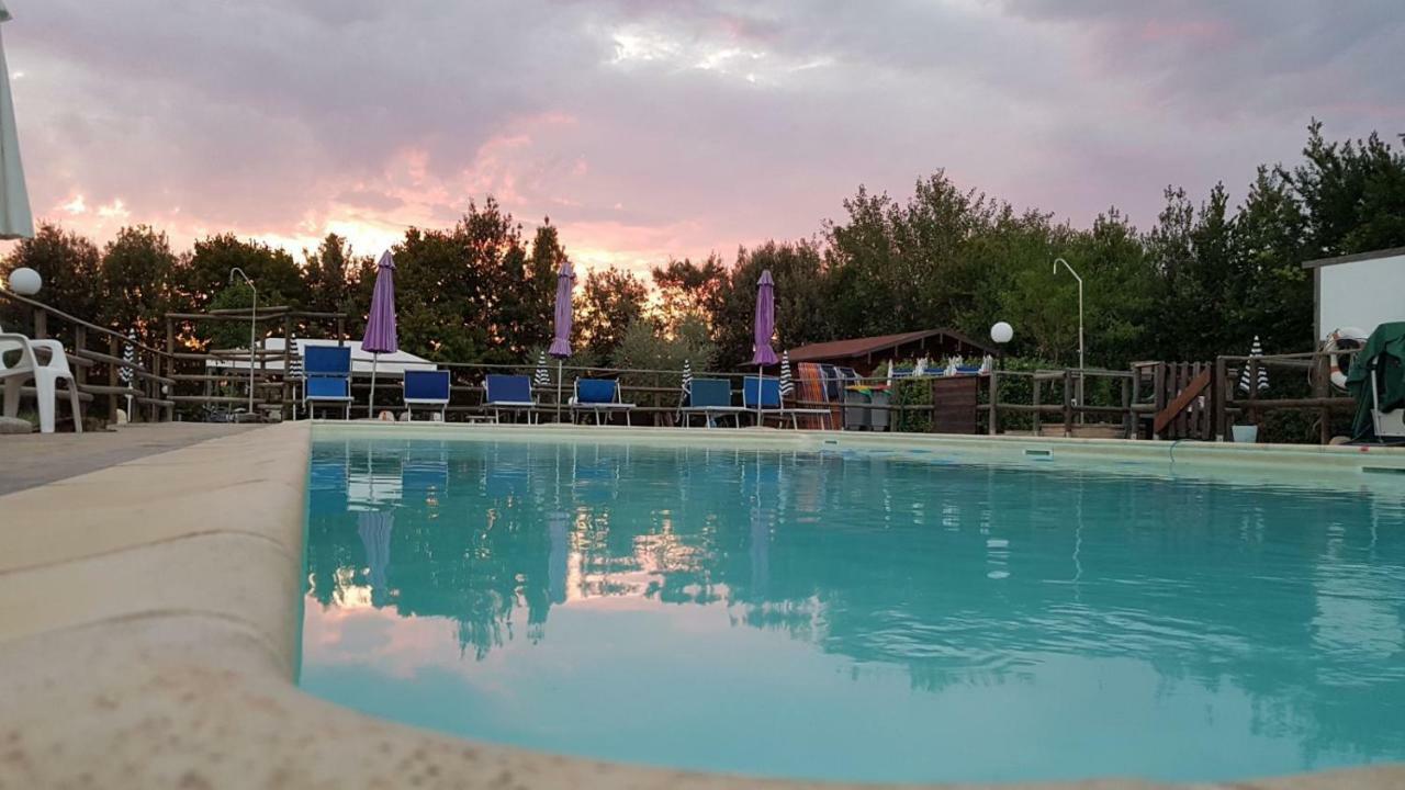 Agriturismo Il Podere Hotel Petrignano Luaran gambar